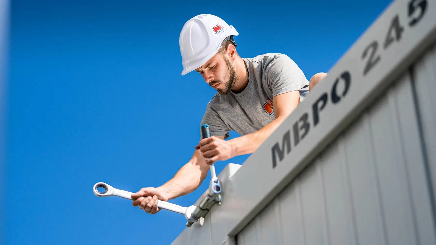 mobilbox mietcontaineranlage in österreich auf einer baustelle.